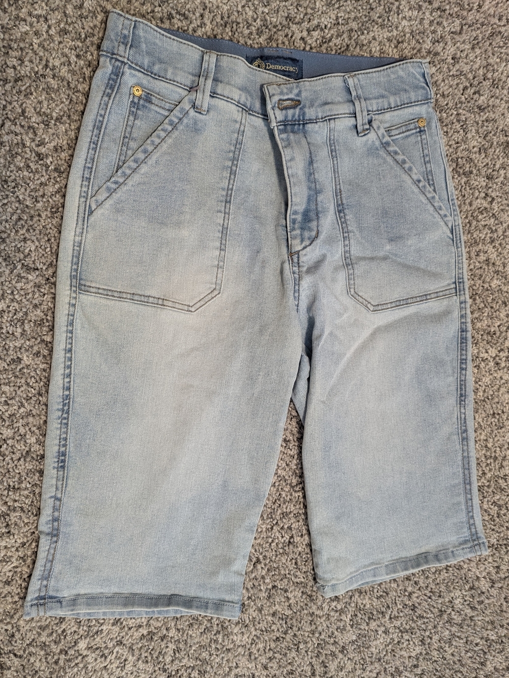 Democracy Light Blue Women's Long Denim Shorts, Size 8P NEW!